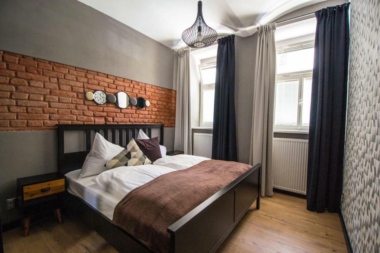 3Bdr Ruterra Apt With Table Football Praga Exterior foto