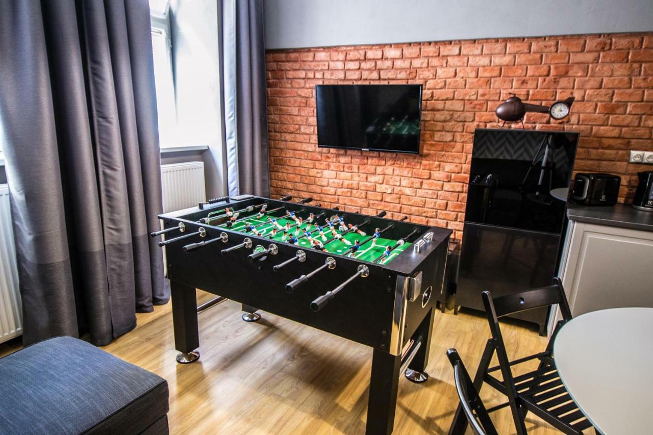 3Bdr Ruterra Apt With Table Football Praga Exterior foto